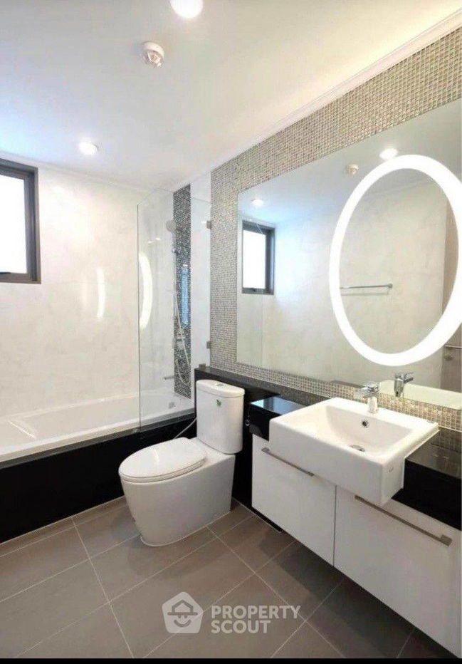 picture 2-BR Condo at Supalai Oriental Sukhumvit 39 near MRT Phetchaburi (ID 1340932) - 6/7