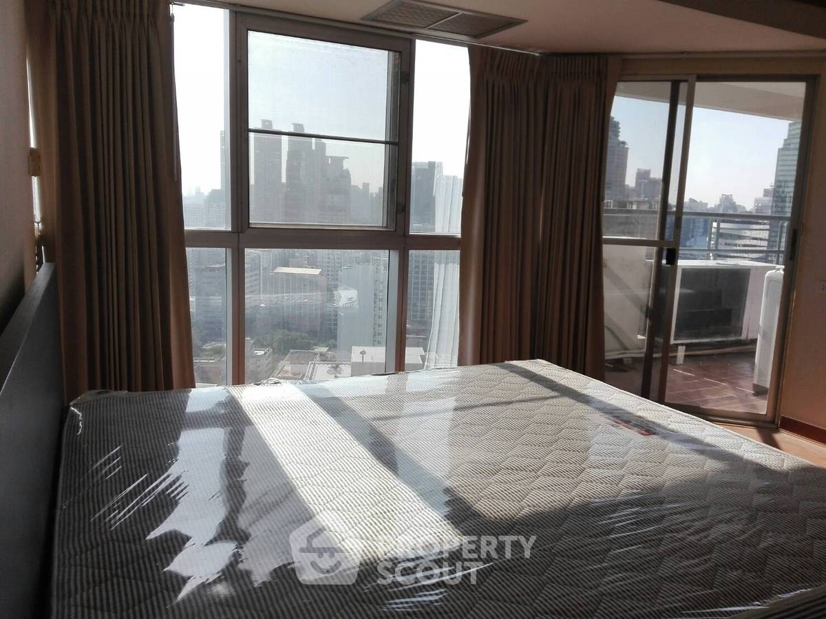 picture 3-BR Condo at The Waterford Diamond Tower Sukhumvit near BTS Phrom Phong (ID 514345) - 11/16