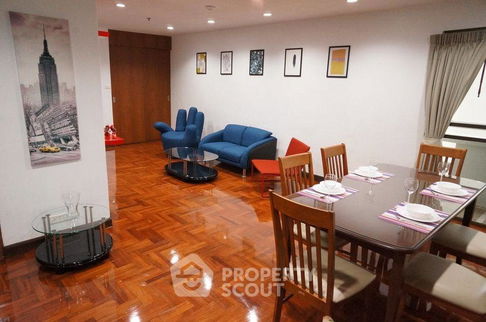 2-BR Condo at Baan Suanpetch Condominium near BTS Phrom Phong (ID 1017362)