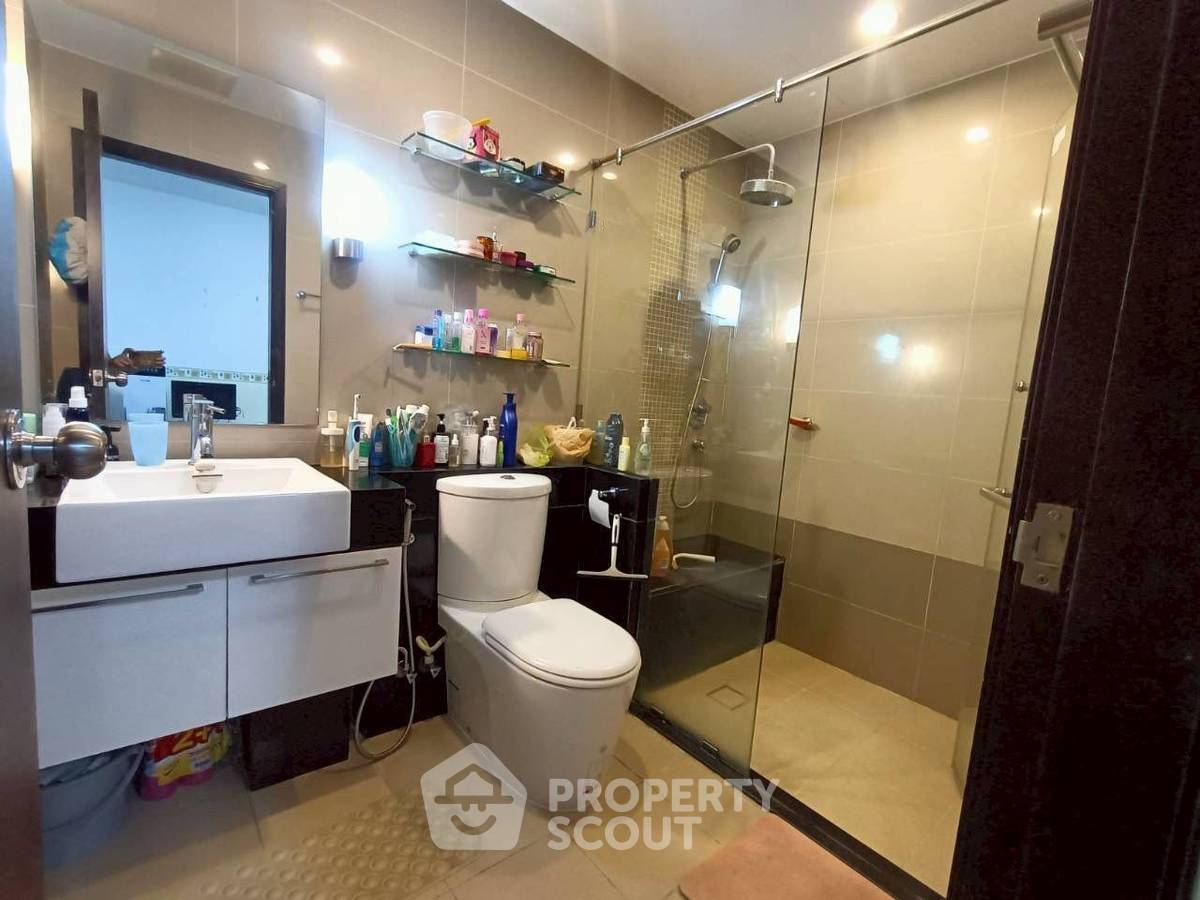 picture 1-BR Condo at Supalai River Resort Charoen Nakhon in Samre (ID 2052644) - 15/26