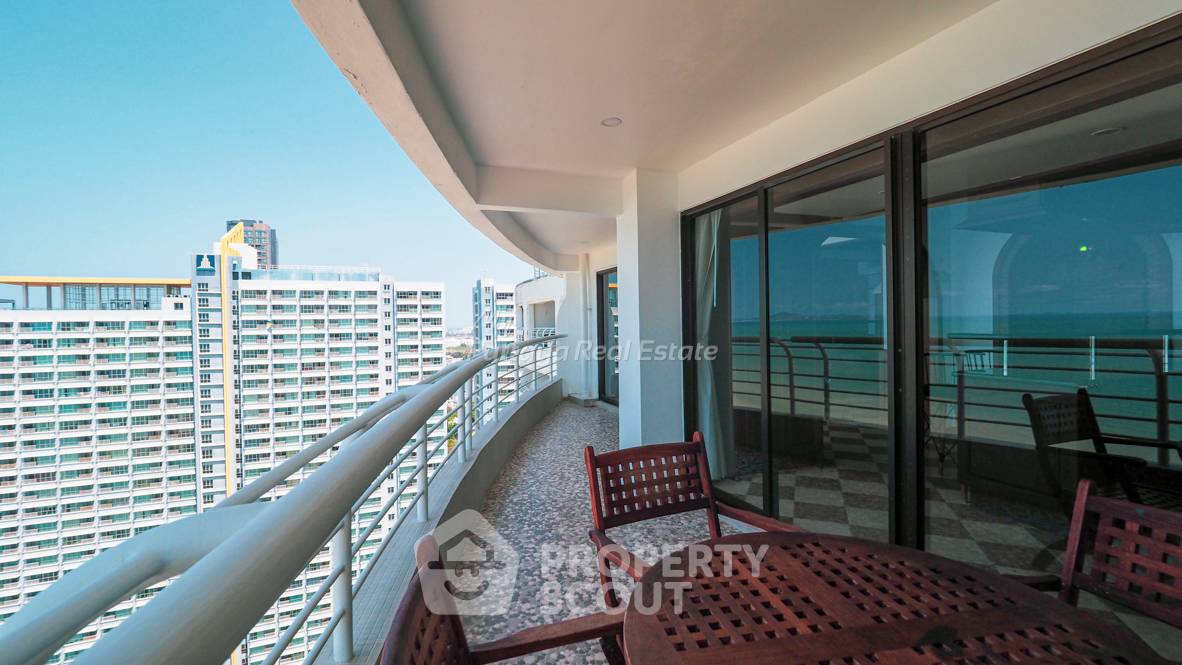 picture 1-BR Condo at Metro Jomtien Condotel close to Jomtien Beach (ID 1800449) - 7/11