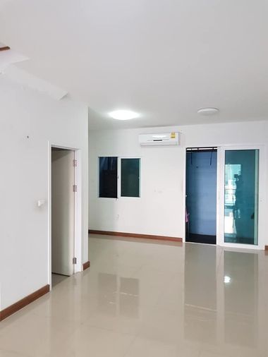 3-bed townhouse for rent, 170 sqm, 20 sq wah, The Trust Town home Kasetnawamin - Nuanchan