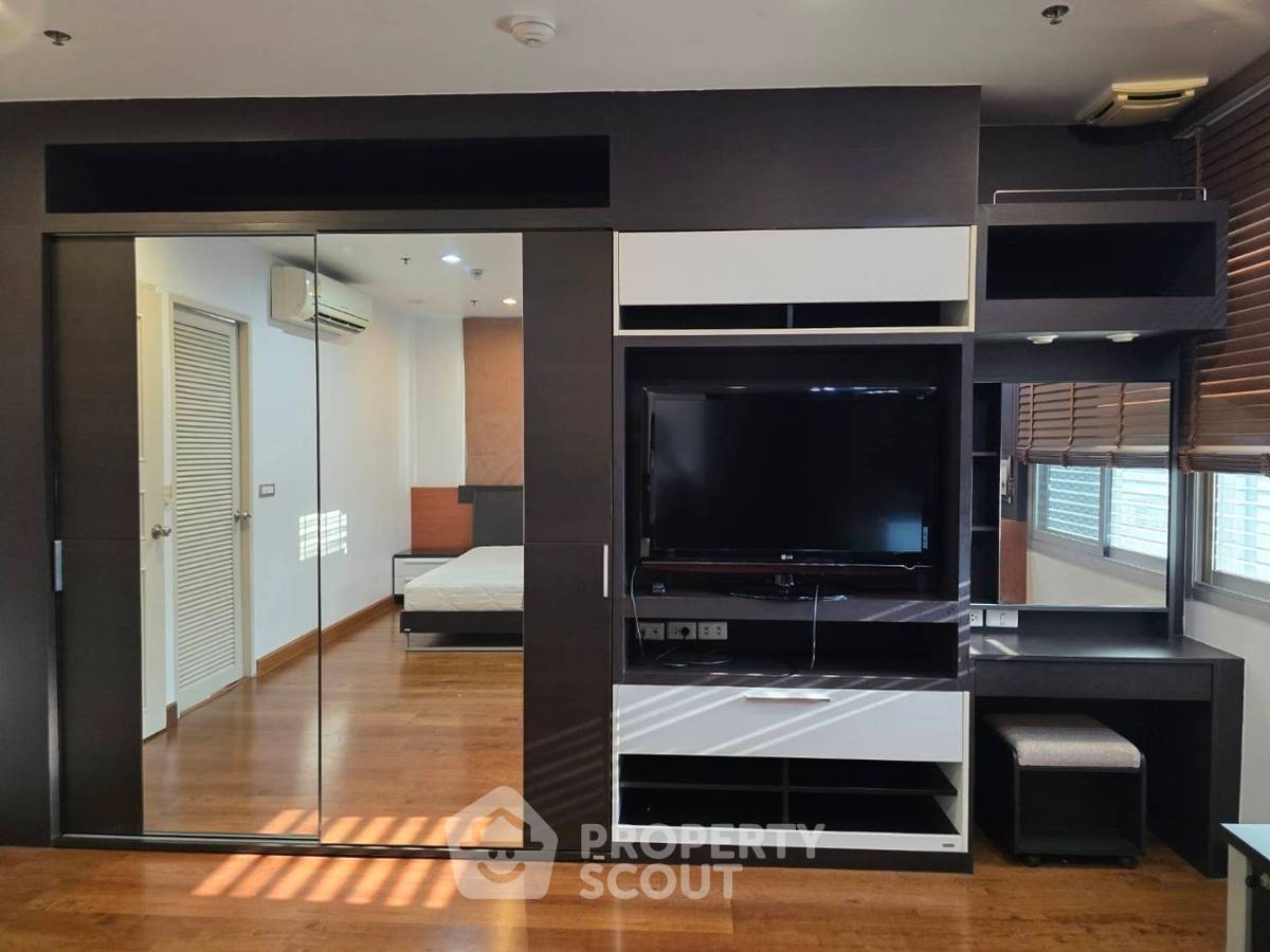 picture 2-BR Condo at The Master Centrium Asoke-Sukhumvit near MRT Sukhumvit (ID 2069676) - 2/14