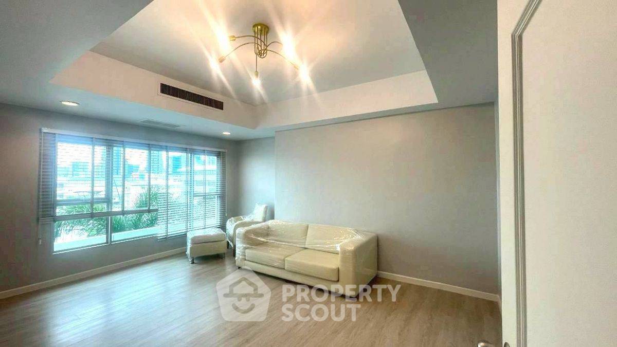 picture 2-BR Condo at Baan Nonsi close to Thanon Chan (ID 2319474) - 10/16