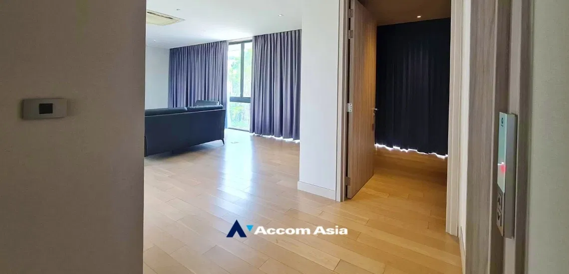 รูป 🔼🔽 AccomA 📩 Sleek Modern Home with Lawn & Covered Parking (AA29818) - รูปที่ 17/20