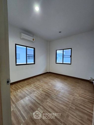 ขายบ้านเดี่ยว 5 ห้องนอน 250 ตร.ม. 55.3 ตร.ว. อาร์เค โฮมพาร์ค 2 พระราม 9 - วงแหวน