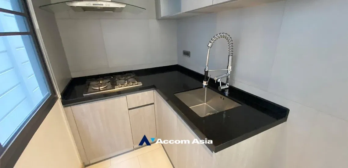 รูป 🔼🔽 AccomA 📩 Sleek Modern Home with Lawn & Covered Parking (AA29818) - รูปที่ 10/20