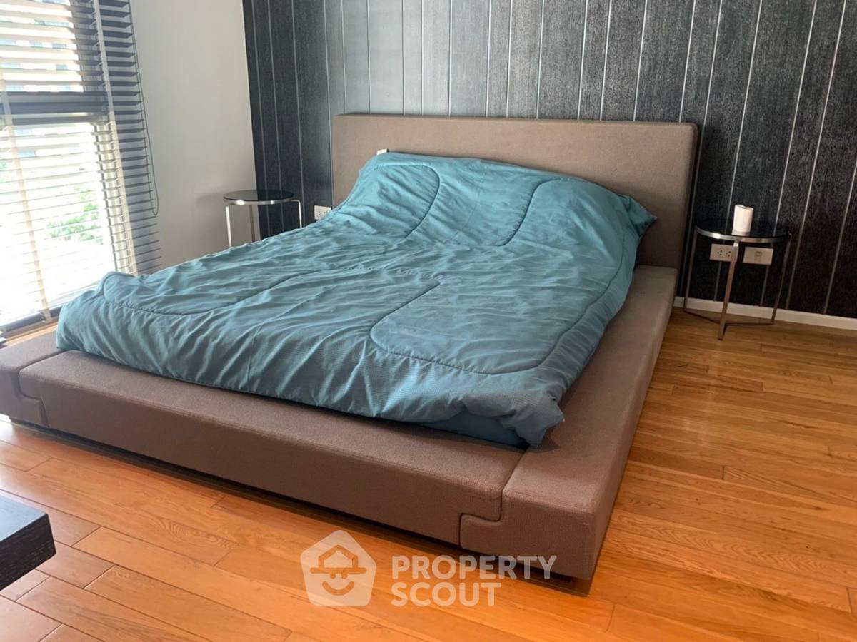 picture 2-BR Condo at The Legend Saladaeng near MRT Si Lom (ID 2072385) - 8/15