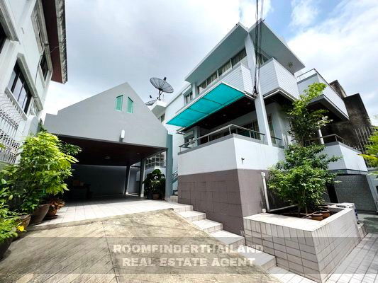 รูป [ให้เช่า] บ้านเดี่ยว ซอยสุขุมวิท 65 / 3 ห้องนอน 5 ห้องน้ำ / 53 ตารางวา 200 ตารางเมตร **55,000** บ้านเดี่ยวใจกลางสุขุมวิท ใกล้รถไฟฟ้าบีทีเอสเอกมัย - รูปที่ 12/13