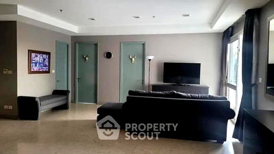 Condos for sale BTS Thong Lo (Thong Lor) : 3-BR Condo at Nusasiri Grand Condominium near BTS Ekkamai (ID 1293929)