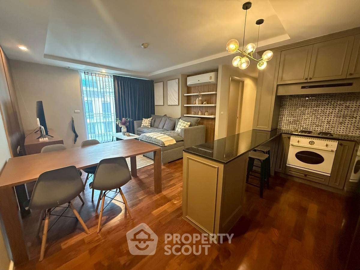 picture 2-BR Condo at Siri On 8 Sukhumvit 8 near BTS Nana (ID 2321306) - 2/10