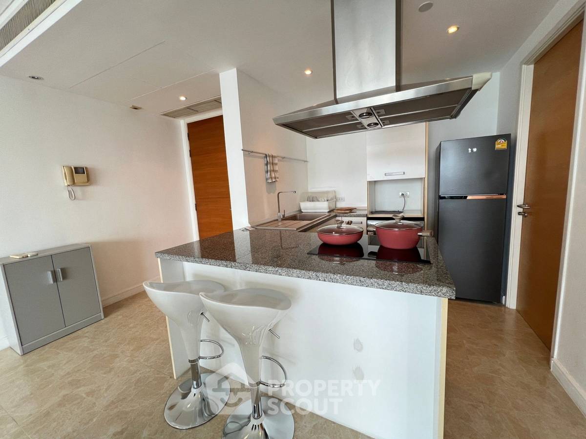 picture 2-BR Condo at Fullerton Sukhumvit near BTS Ekkamai (ID 1906393) - 12/18