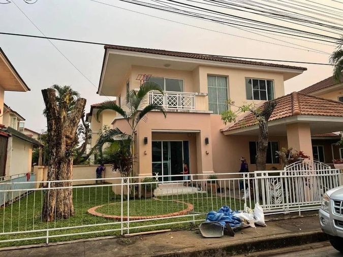 🏡 ให้เช่าบ้านเดี่ยว มีพื้นที่สนามหญ้า ในโครงการคุณภาพ ความปลอดภัยสูง พร้อมเฟอร์ ทำเลดีมาก เดินทางสะดวก ใกล้รวมโชค มีโชคพลาซ่า โลตัส และอื่นๆอีกมากมาย