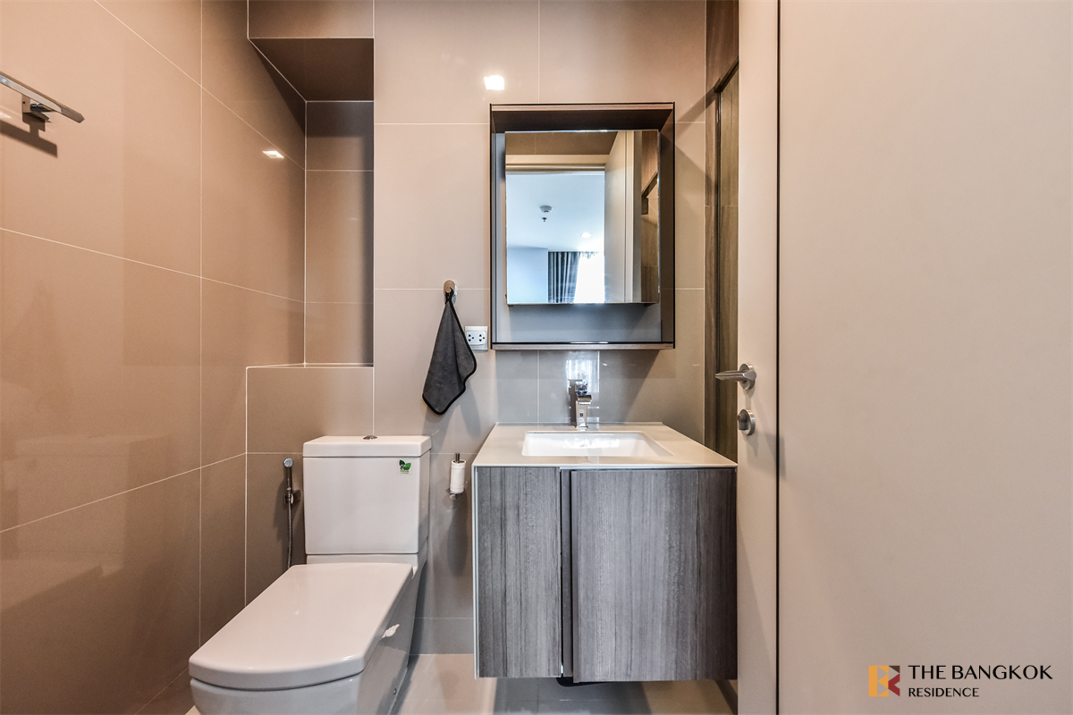 picture Comfortable and Ready to Move-in THE LINE Phahol - Pradipat near BTS Sena Ruam - 9/10