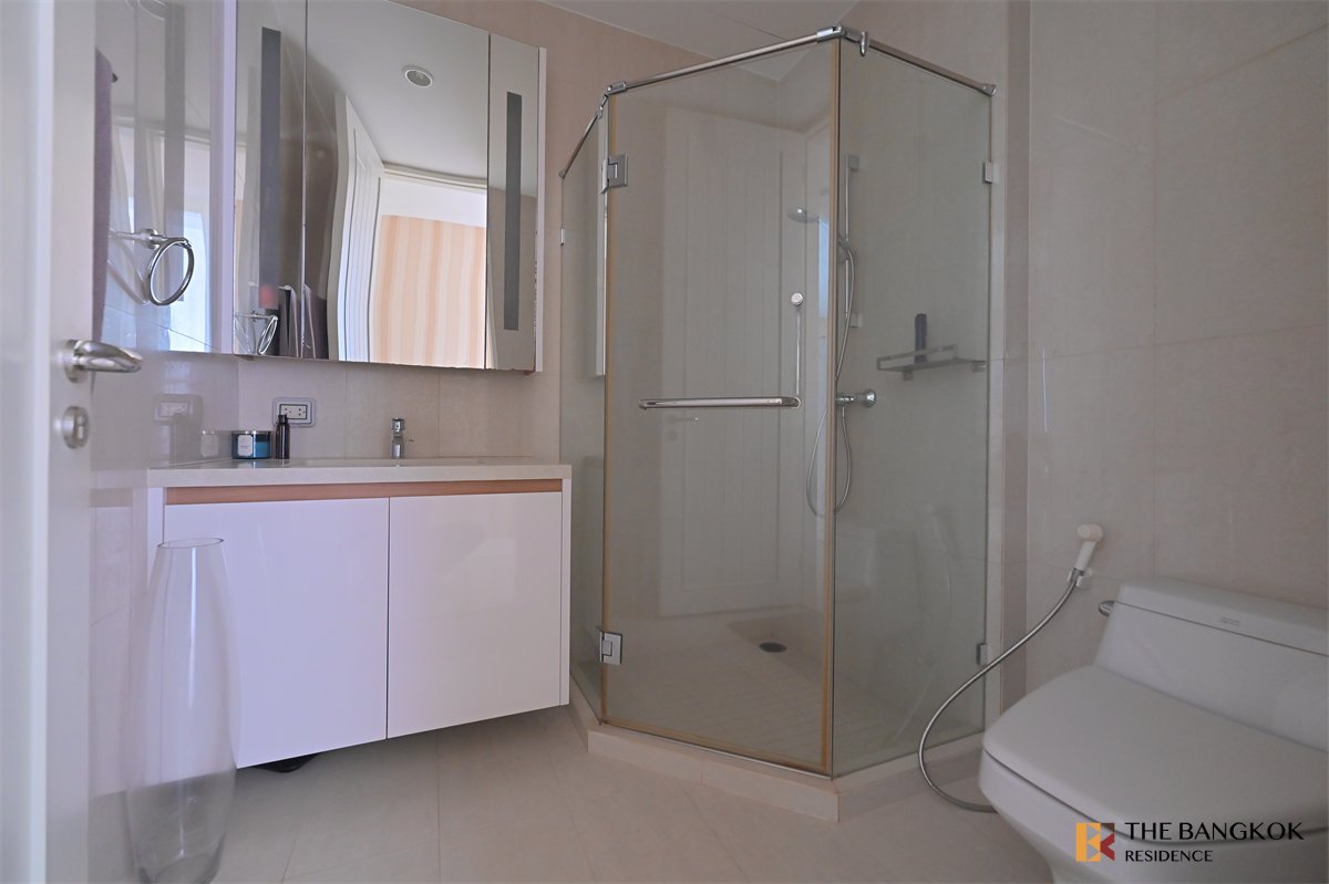 รูป ยูนิต Luxury หรูหราแบบไม่ต้องรอ คิว หลังสวน ใกล้ BTS สถานีราชดำริ - รูปที่ 4/10