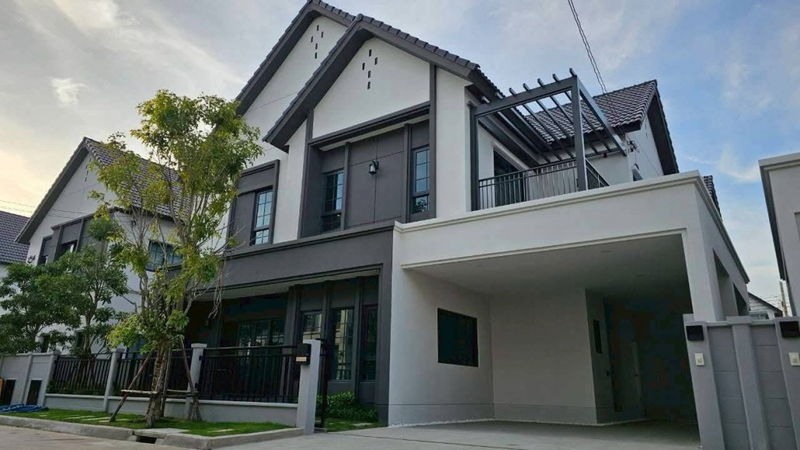 บ้านเดี่ยวให้เช่า : ✨ให้ เช่าบ้านหรู Modern Luxury หลังใหม่ไม่เคยเข้าอยู่ @Centro บางนา เฟส 2✨