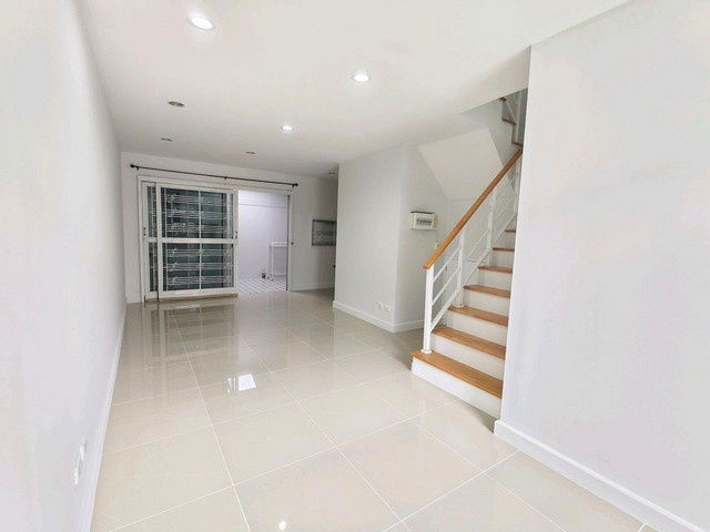 รูป HU6810 ทาวน์โฮมให้เช่า พฤกษา ทาวน์ เน็กซ์ บางนา กม.5 สมุทรปราการ - รูปที่ 3/8