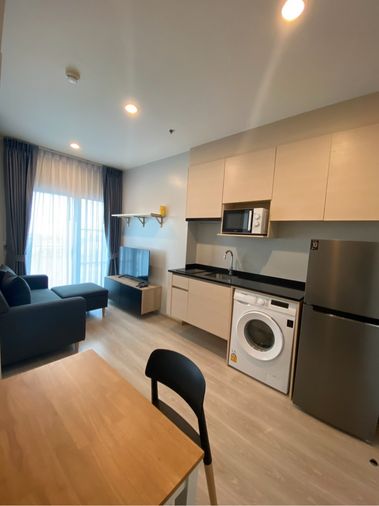 MRT Thailand Cultural Center 130  Price  15,000 Baht Condo Noble Revolve Ratchada ( Rental )