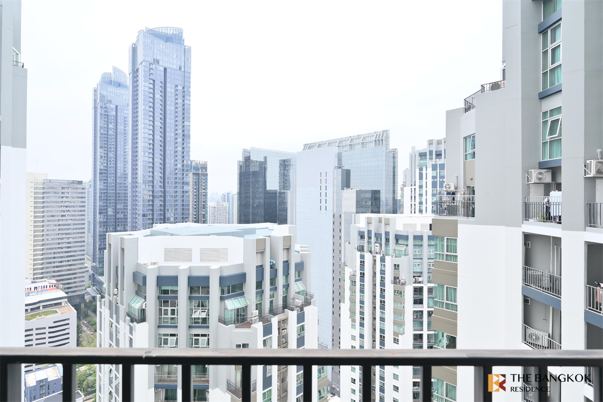 picture Condo in Business District Belle Grand Rama 9 near MRT Rama 9 Station - 4/10