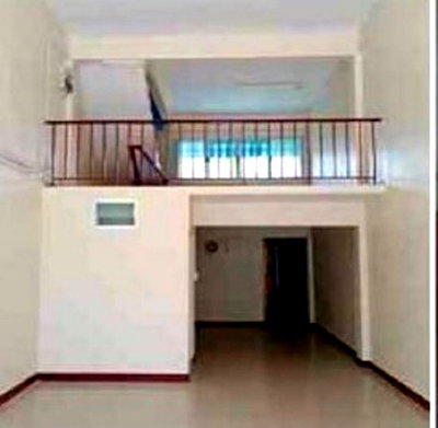 Shophouses for rent Min Buri Market station : For Rent 3.5-story commercial building in Minburi. Near the Pink Line, Talat Minburi Station, just 200 sq m. 2 bedrooms, 2 living rooms, 3 bathrooms.