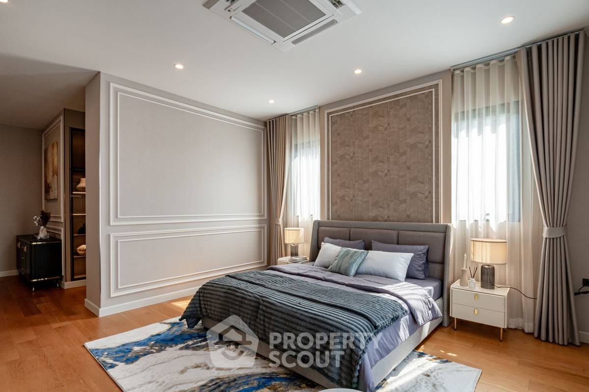 picture 5-BR House at CINQ ROYAL Krungthep Kreetha in Saphan Sung (ID 2323150) - 26/44