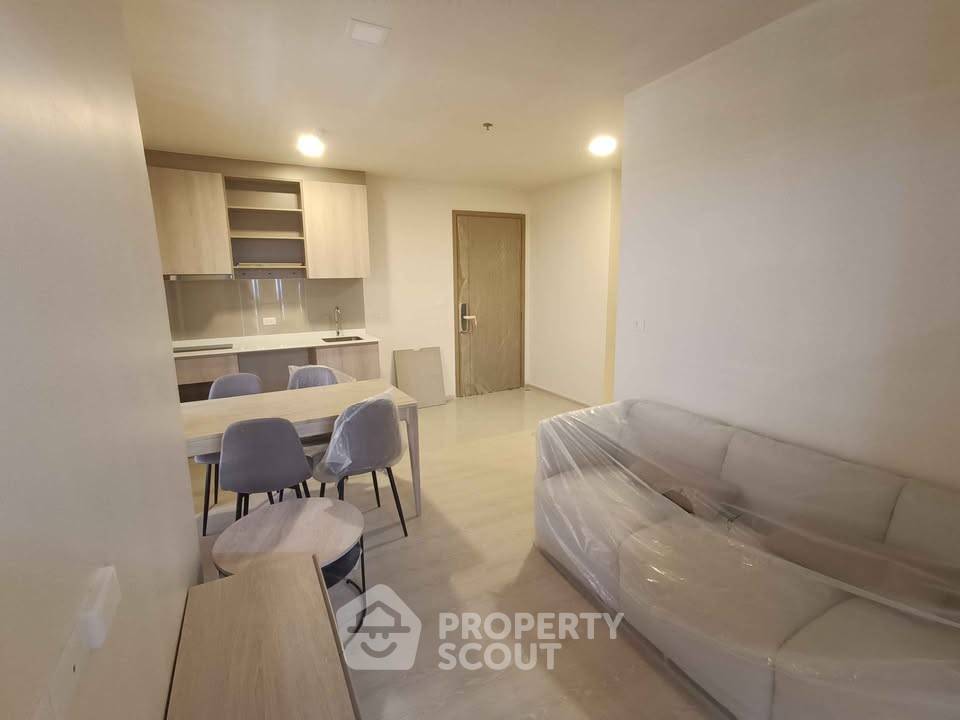 picture 2-BR Condo at FLO By Sansiri near MRT Wat Mangkon (ID 2312503) - 2/8