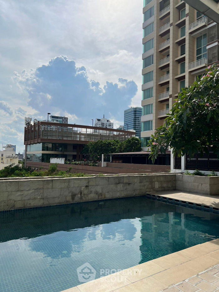 picture 3-BR Condo at The Empire Place near BTS Saint Louis (ID 2323993) - 18/19