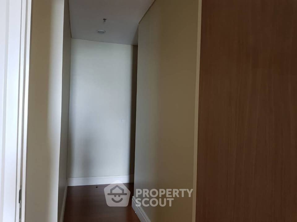 picture 3-BR Condo at Bright Sukhumvit 24 Condominium near BTS Phrom Phong (ID 2067587) - 5/12
