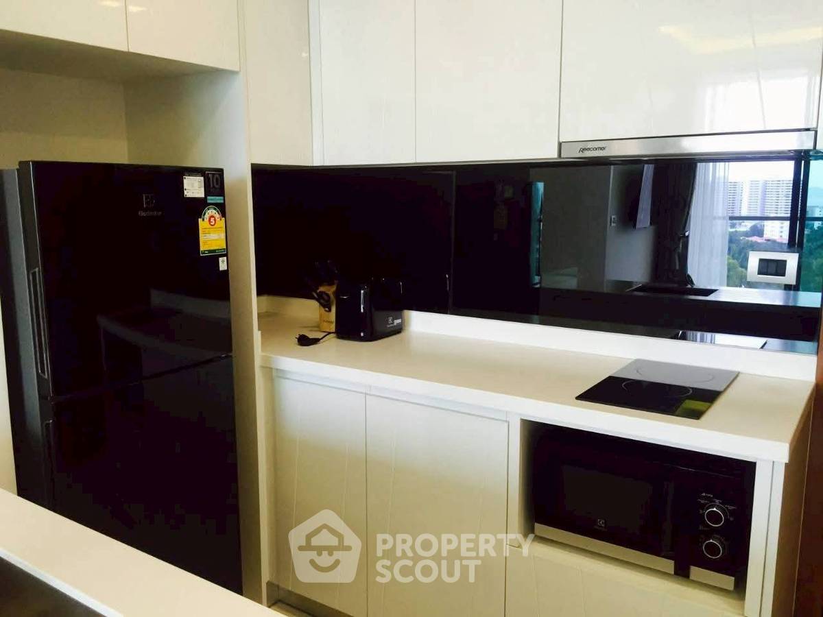picture 1-BR Condo at The Peak Towers close to Phratamnak (ID 2323581) - 6/7