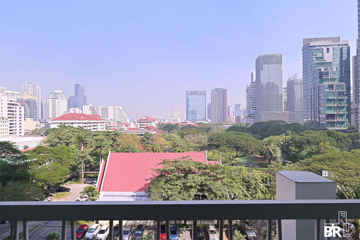 picture Noble Recole near MRT Sukhumvit Station Easy Travel, Fully Utilized Space - 8/10