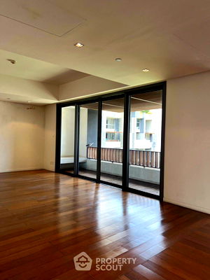 ขายคอนโด : คอนโด 3-ห้องนอน ที่ เดอะ พาโน พระราม 3 ใน บางโพงพาง (ID 2324112)