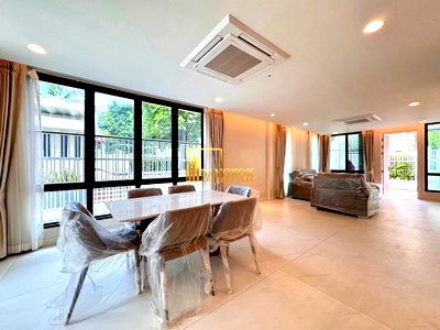 Houses for rent GMM Grammy : Remarkable 3 Bedroom House For Rent in Thonglor Area - BR28281SH