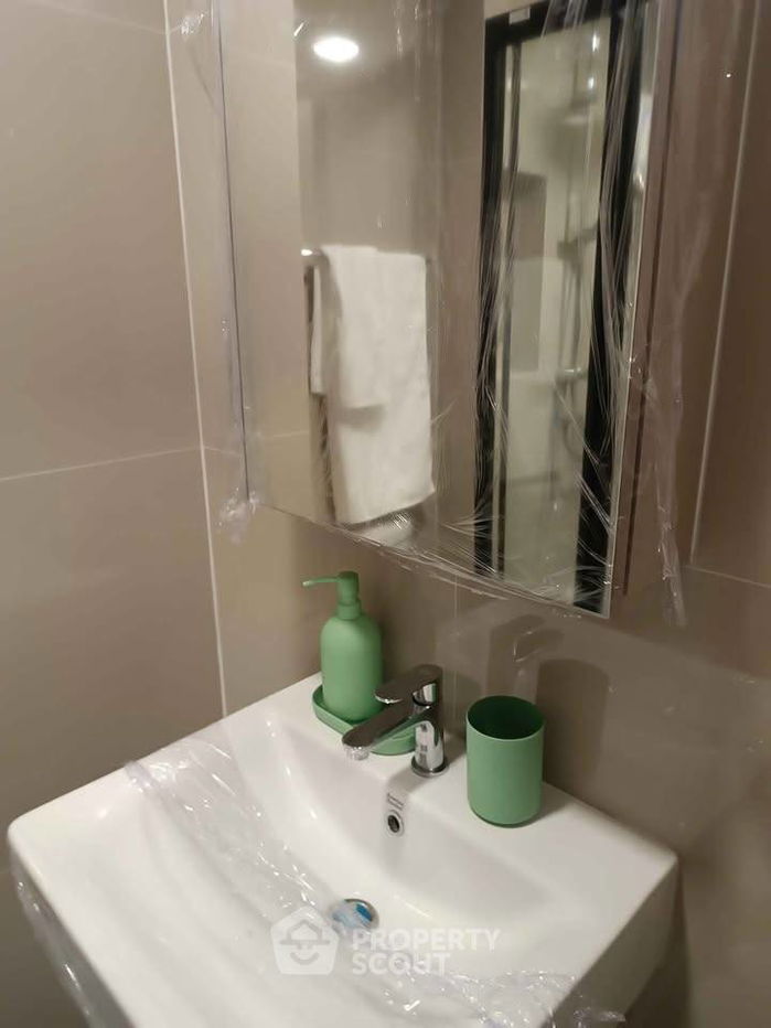 picture 2-BR Condo at FLO By Sansiri near MRT Wat Mangkon (ID 2312503) - 6/8
