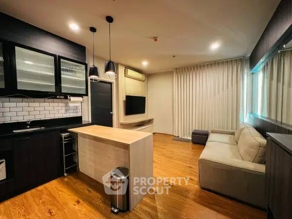 picture 1-BR Condo at Hive Taksin near BTS Wongwian Yai (ID 2317345) - 8/16