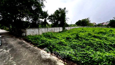 Land for sale The Thai Bar Under The Royal Patronage : 1,612 m² Land for Sale in Bang Ramat (ID 2310056)