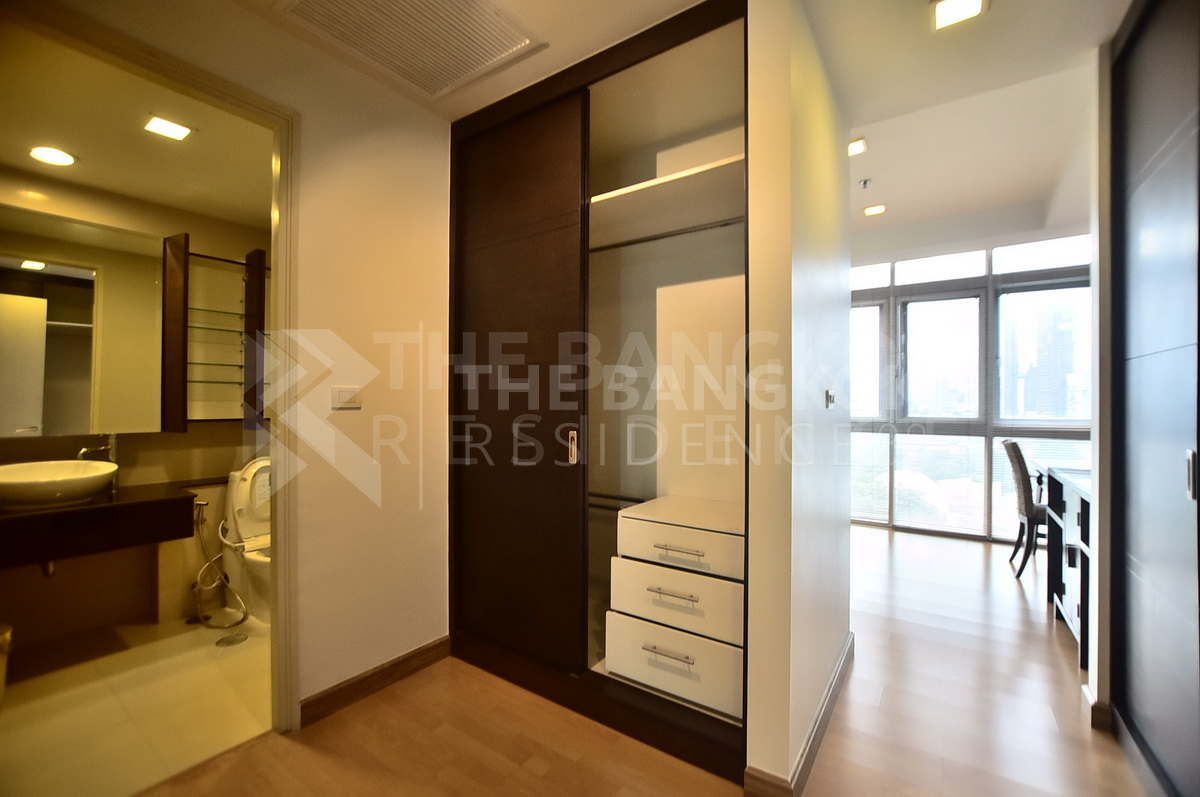 picture Nusasiri Grand Condo near BTS Ekkamai Move-in Ready, Just Bring Your Stuff - 4/10
