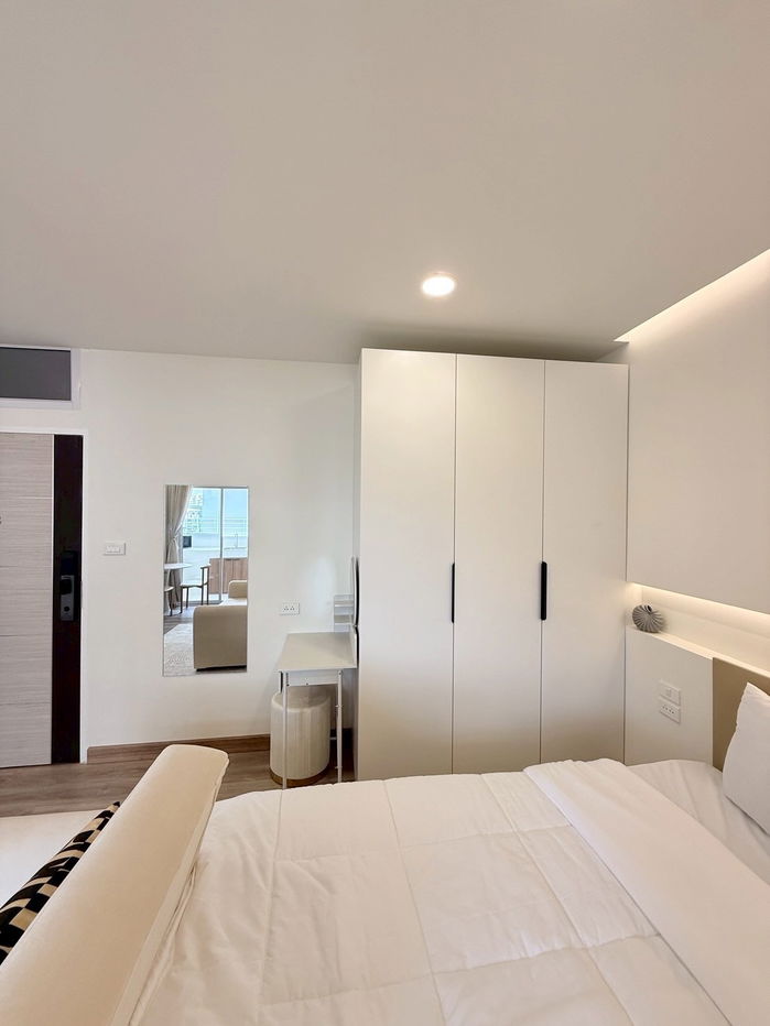 picture Condo for rent near Nimman, near CMU. - 3/15
