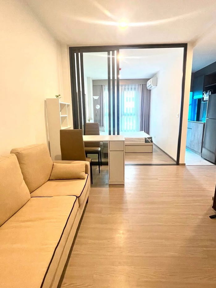 picture R2701 Condo For Rent Aspire Ratchayothin - 1/11