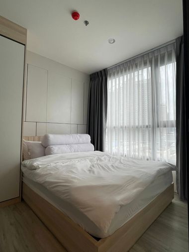 XT HUAIKHWANG ห้องสวย ราคาดี สอบถามเพิ่มเติมได้ที่ Line @condorental