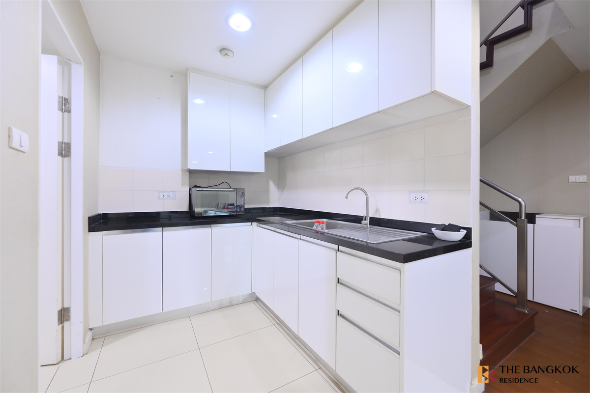 picture Belle Grand Rama 9 near MRT Rama 9 Station The Privilege of Luxury in an Economic Hub Location - 1/10