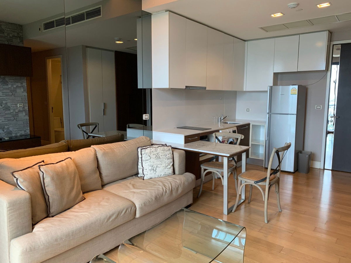รูป ให้เช่า Equinox  Phahol-Vibha ห้อง 2 นอน 2 ห้องน้ำ เฟอร์นิเจอร์ครบ พร้อมเข้าอยู่ สนใจแอดไลน์ @best_condo - รูปที่ 3/10