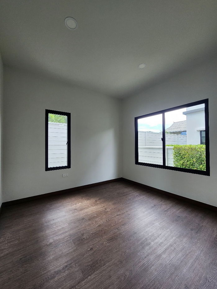 รูป บ้านเดี่ยว​ ติดถนนใหญ่​ 3ที่จอดรถ - รูปที่ 4/10