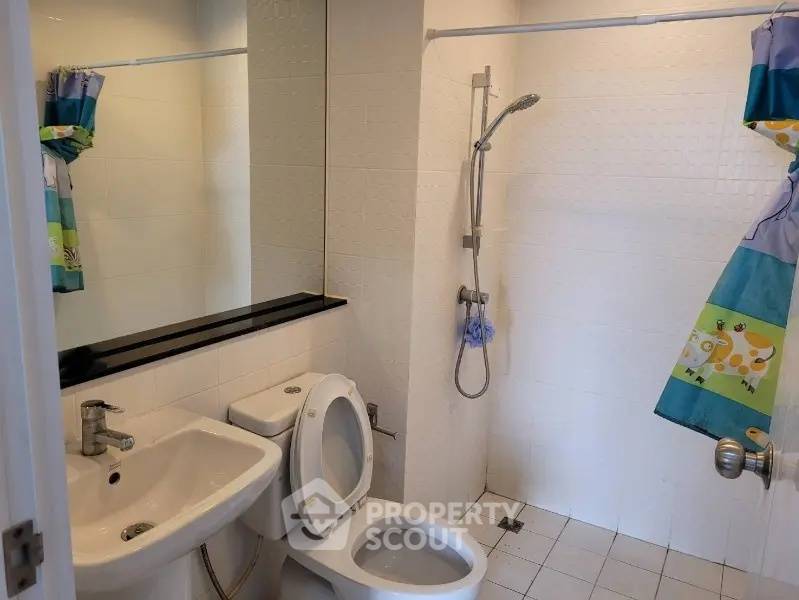 picture 2-BR Condo at The Tree Interchange near MRT Bang Pho (ID 2317049) - 14/25