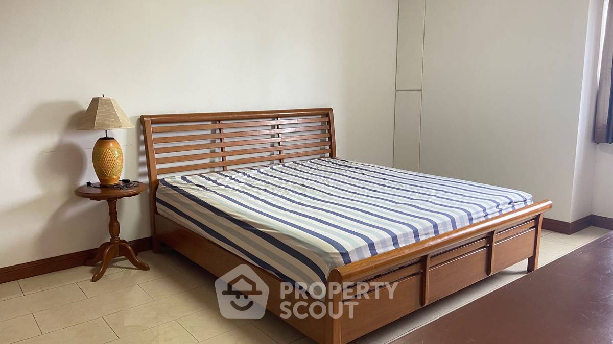 picture 3-BR Condo at Top View Tower Condominium near BTS Thong Lor (ID 2322858) - 12/15