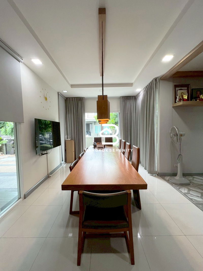 ขายบ้านเดี่ยว : ขายบ้านพร้อมเฟอร์นิเจอร์ นารา โบทานิค ศรีนครินทร์