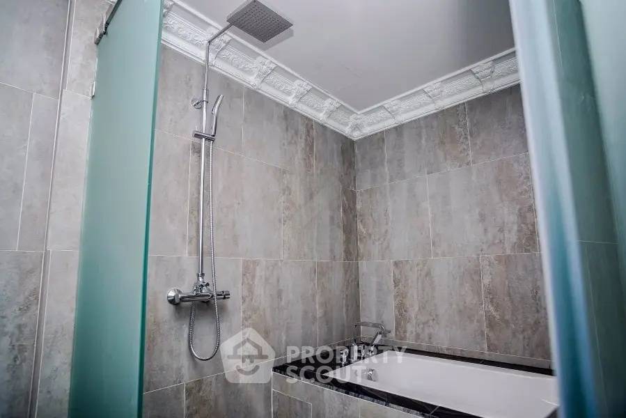รูป คอนโด 3-ห้องนอน ที่ เดอะ ลุมพินี 24 ใกล้ BTS พร้อมพงษ์ (ID 2316949) - รูปที่ 7/11