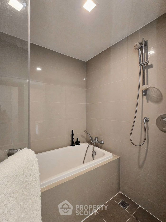 picture 1-BR Condo at Maestro 39 Sukhumvit 39 near BTS Phrom Phong (ID 2324045) - 10/14