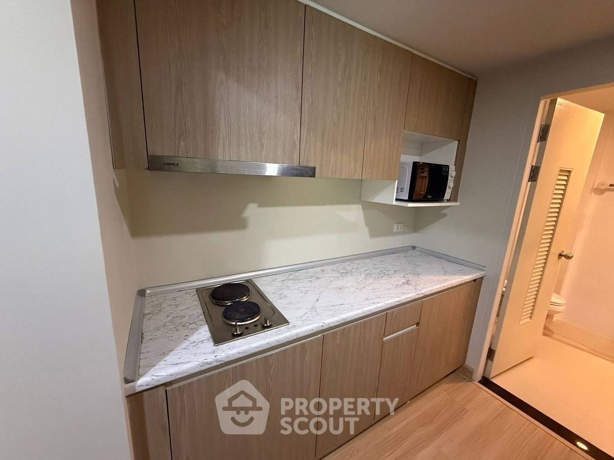 picture 1-BR Condo at The Escape Condominium Sukhumvit 101/1 in Bang Chak (ID 2322903) - 6/9