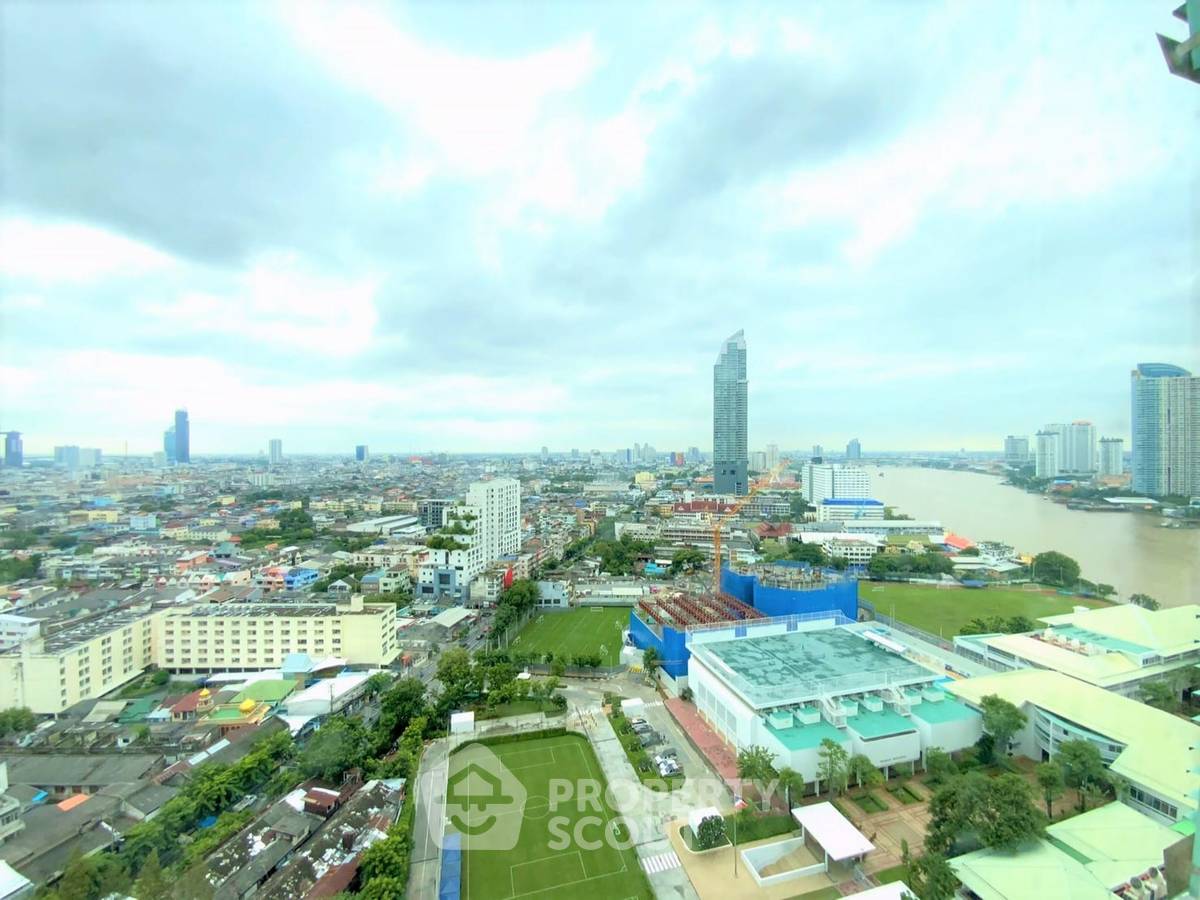 picture 3-BR Condo at Chatrium Riverside Condominium near BTS Saphan Taksin (ID 1713634) - 15/16