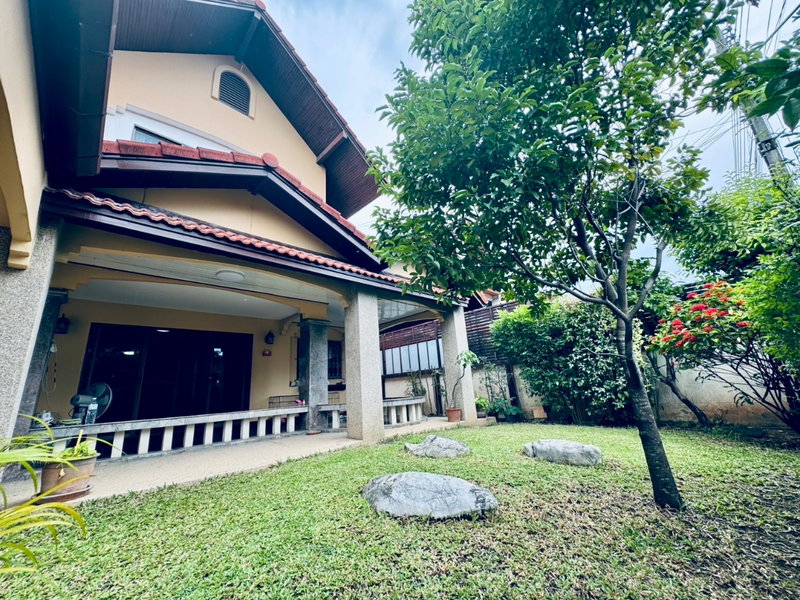 Houses for rent : House for RENT! - 6 Bedrooms 4 Bathrooms - Close to Town near Central Festival, Ruamchok, Fresh Market and etc.